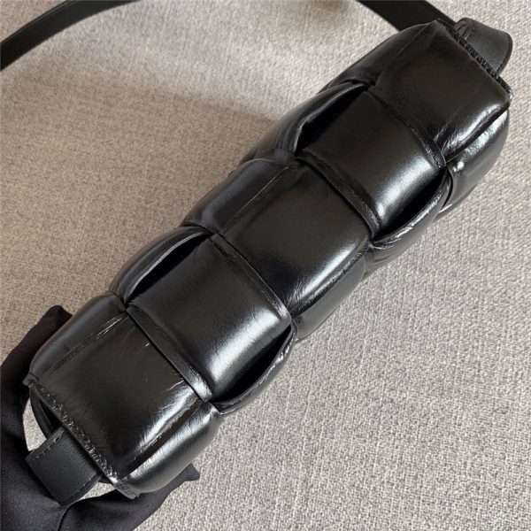 Bottega Veneta PADDED CASSETTE BAG Black - Image 5