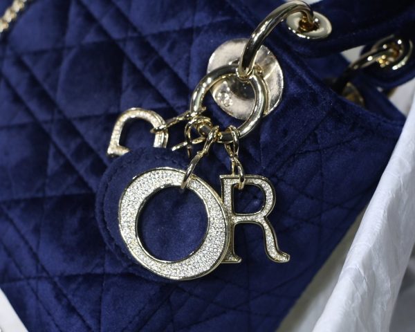 mini lady dior velvet bag - Image 3