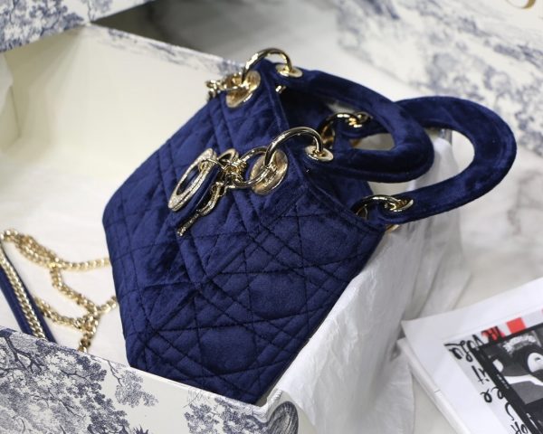 mini lady dior velvet bag - Image 4