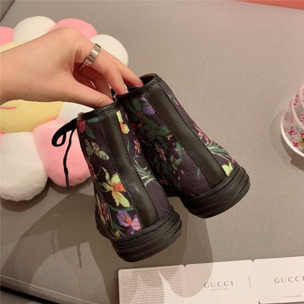 Guuci printed leather sneakers Gucci floral canvas shoes in black - Image 4