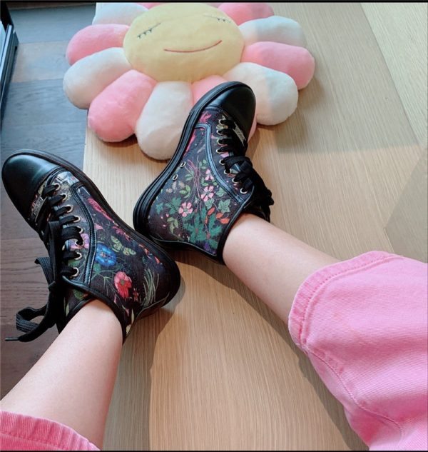 Guuci printed leather sneakers Gucci floral canvas shoes in black - Image 8