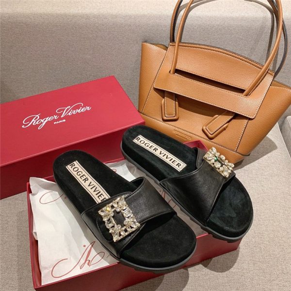 Roger vivier slippers black