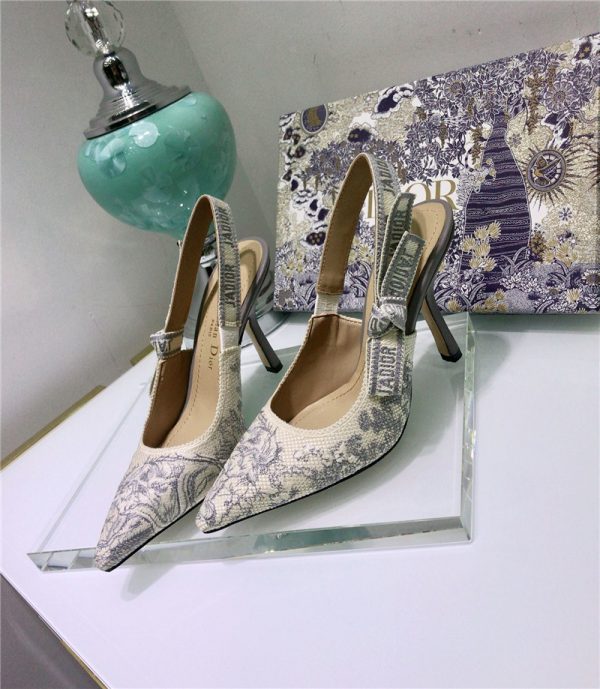 J’A DIOR heels sandals