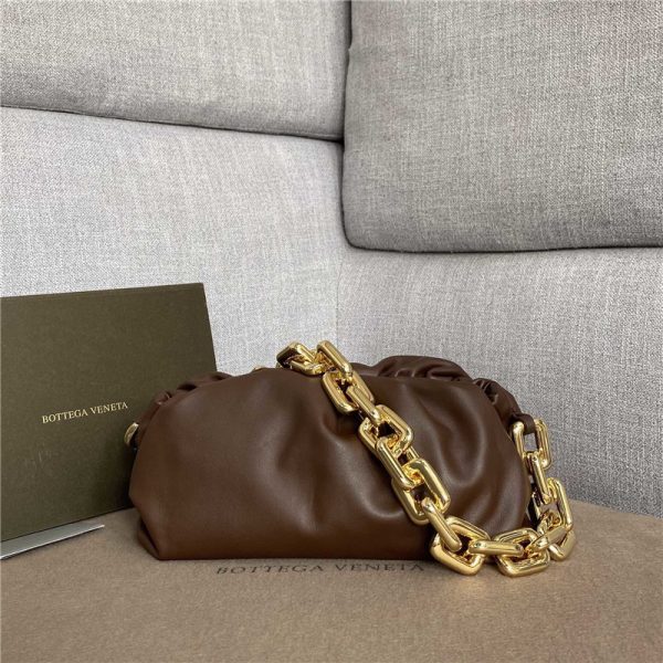 the chain pouch bottega veneta
