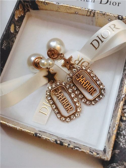 dior pearl earrings