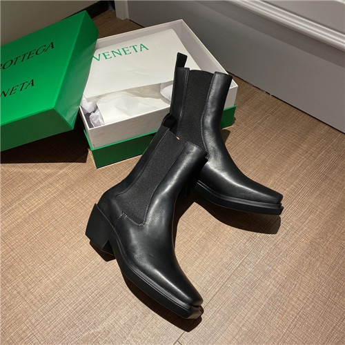 bottega veneta leather ankle boots