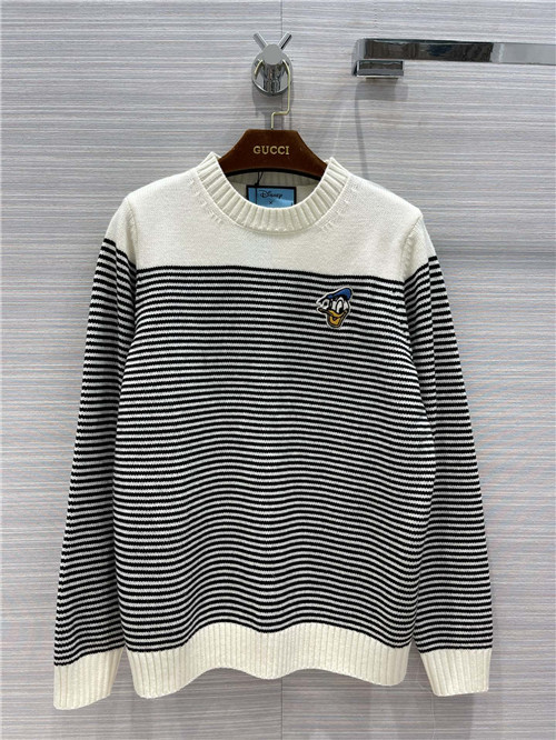 gucci stripe round neck sweater