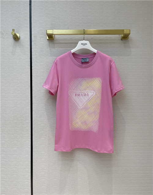 prada logo t shirt women’s