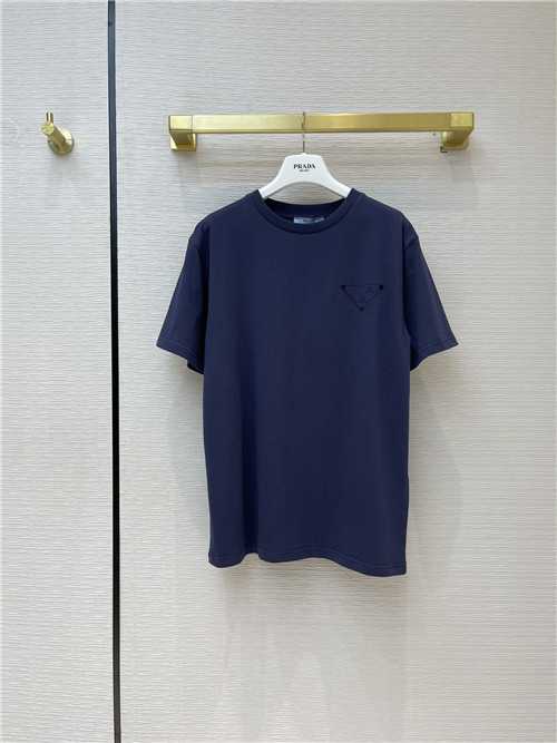 prada logo print t shirt